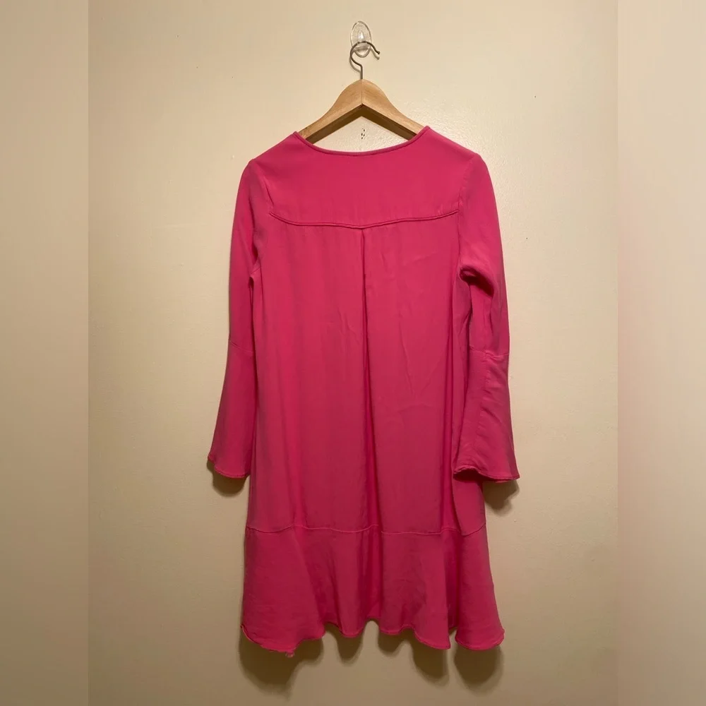 HD in Paris Vibrant Pink Mini Dress. Size 4